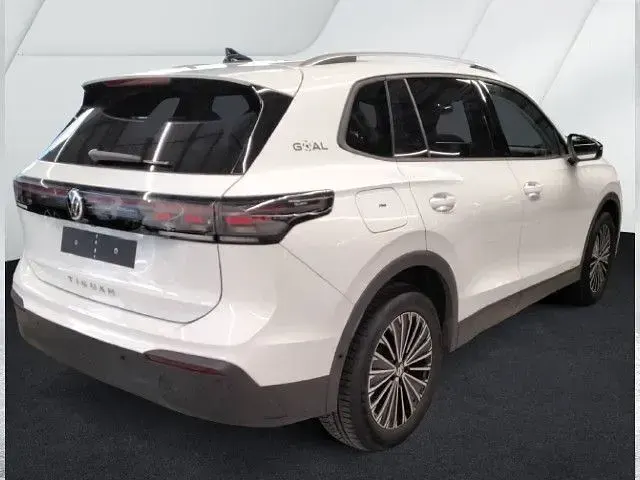 Gebraucht VW Tiguan Goal 150 PS (110 kW) 2025 Weiß SUV
