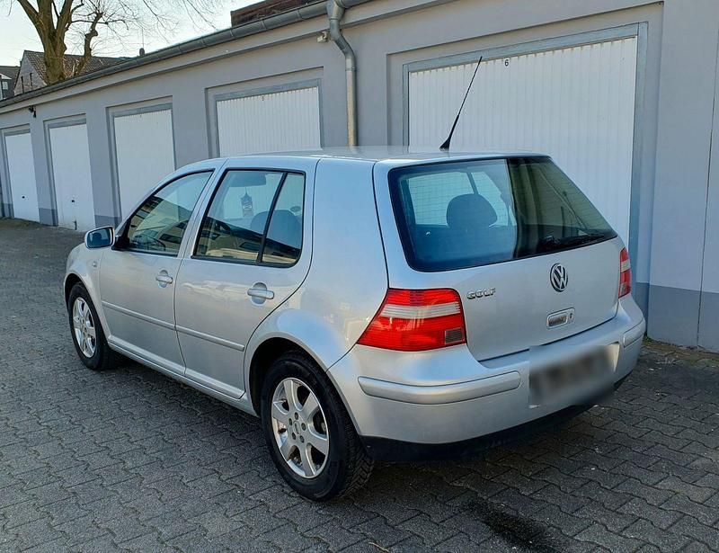 Gebraucht VW Golf IV Pacific 75 PS (55 kW) 2003 Silber Kleinwagen