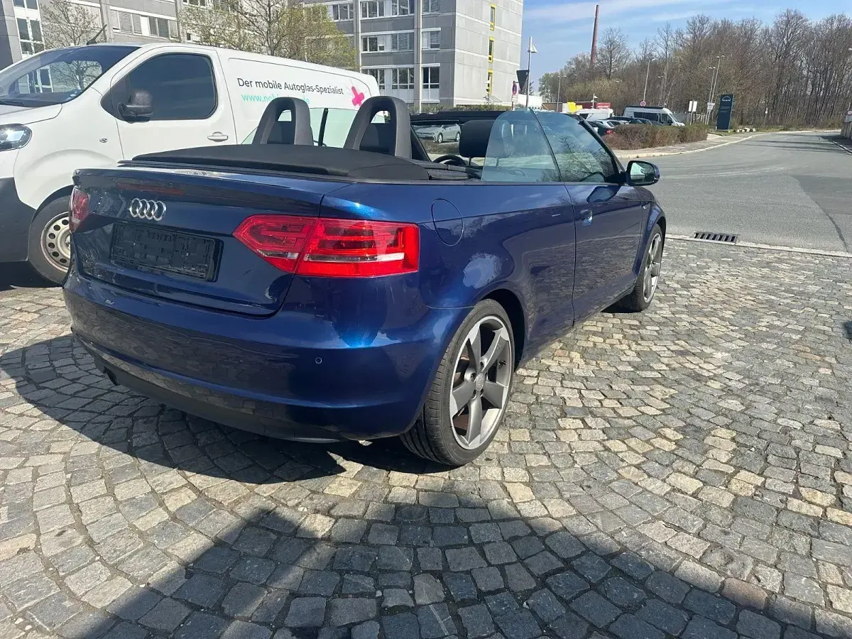 Gebraucht Audi A3 Cabriolet S-Line 140 PS (102 kW) 2011 Blau Cabrio