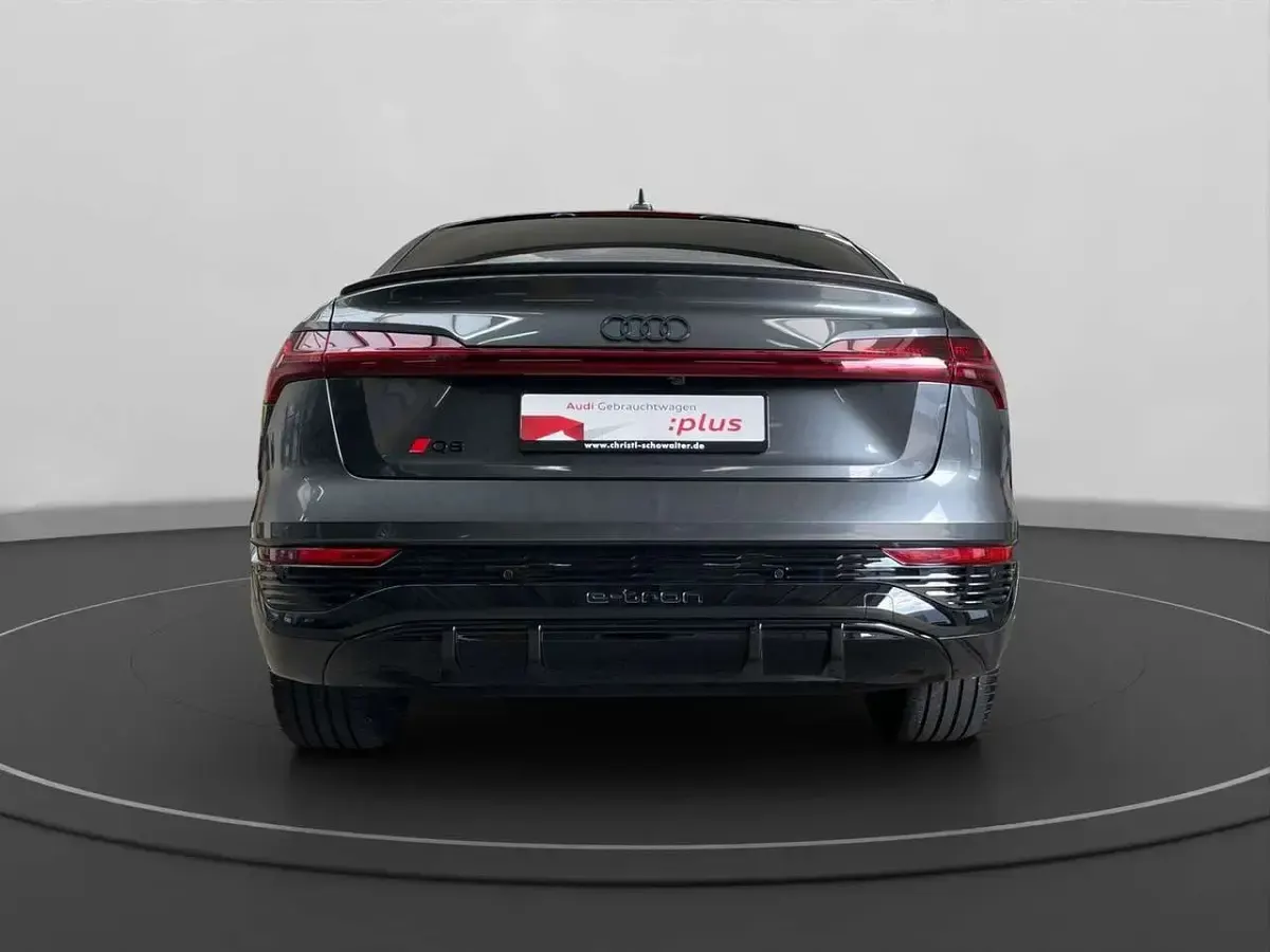 Gebraucht Audi Q8 e-tron Sport 300 kW (408 PS) 2024 Grau SUV