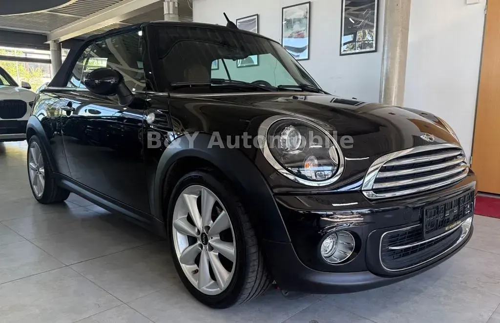 Gebraucht Mini Cooper Cabriolet 122 PS (89 kW) 2015 Schwarz Cabrio