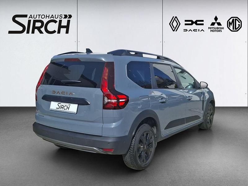 Gebraucht Dacia Jogger Extreme 110 PS (80 kW) 2025 Grau Van / Kleinbus