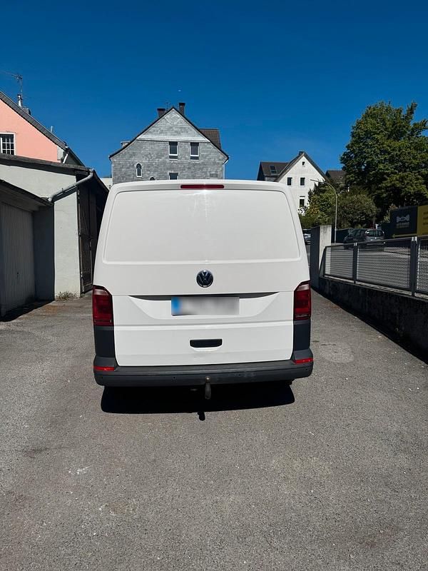 Second-hand VW Transporter 110 CP (80 kW) 2017 Alb Van