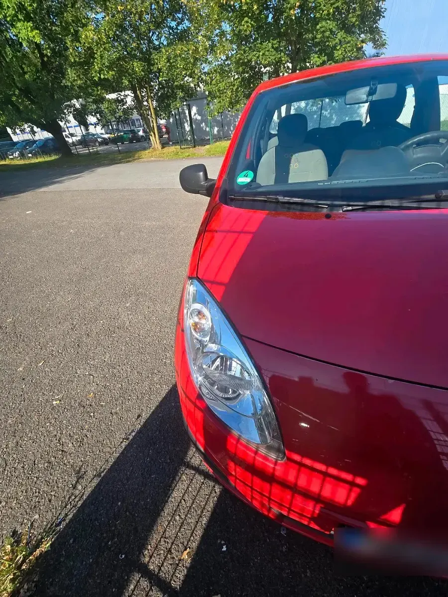 Gebraucht Renault Twingo 75 PS (55 kW) 2010 Rot Kleinwagen