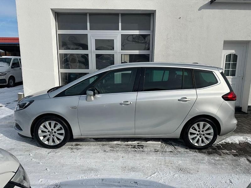 Gebraucht Opel Zafira Tourer Innovation 136 PS (100 kW) 2019 Argonsilber/sovereign/switchbl Van / Kleinbus