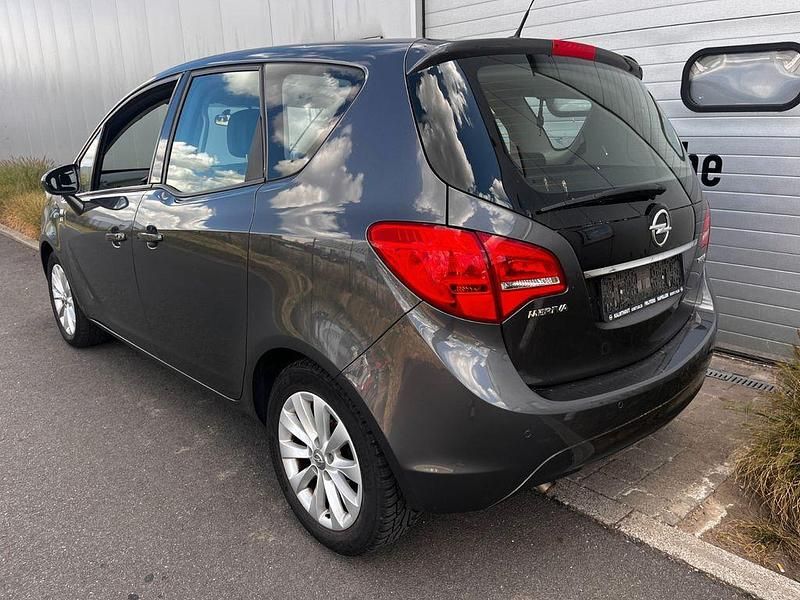 Gebraucht Opel Meriva Edition 120 PS (88 kW) 2012 Grau Van / Kleinbus