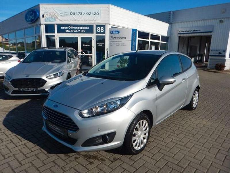 Gebraucht Ford Fiesta Trend 82 PS (60 kW) 2013 Silber Kleinwagen