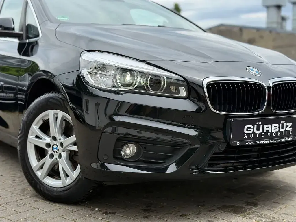 Gebraucht BMW 218 Gran Tourer 136 PS (100 kW) 2016 Schwarz Van / Kleinbus