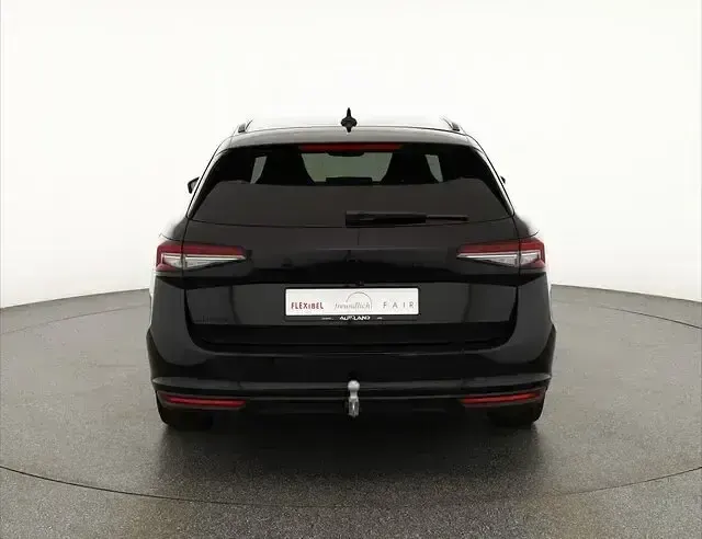 Neu Skoda Superb SportLine 204 PS (150 kW) 2025 Schwarz Kombi