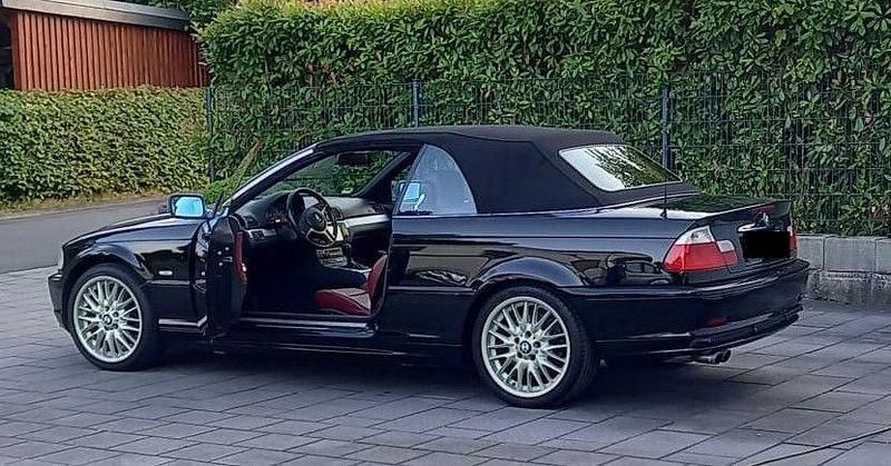 Schwarz Gebraucht 2001 BMW 330 Cabriolet Cabrio | 12.999 € (Fairer Preis) - Bild 1/4