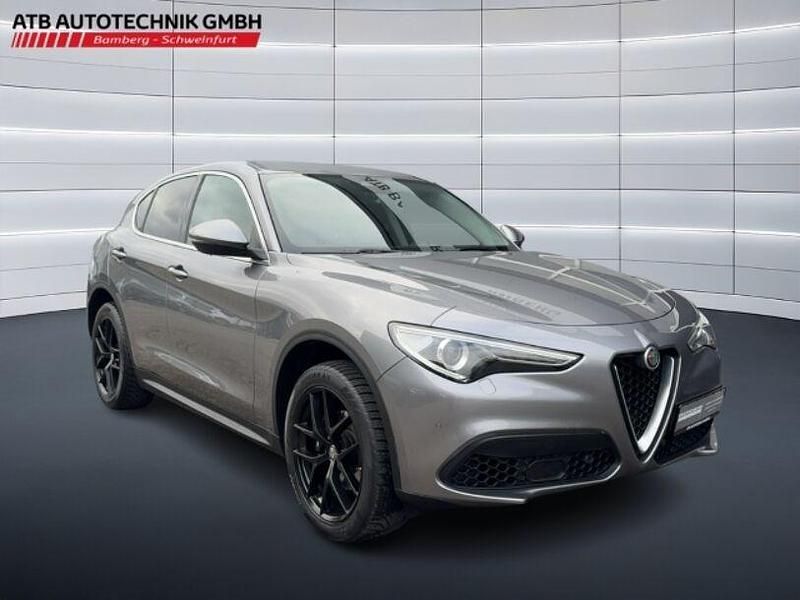 Gebraucht Alfa Romeo Stelvio 280 PS (205 kW) 2017 Grau SUV