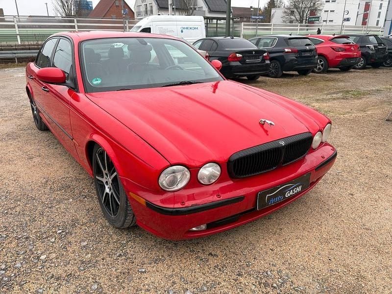 Gebraucht Jaguar XJ8 Executive 258 PS (189 kW) 2006 Rot Limousine