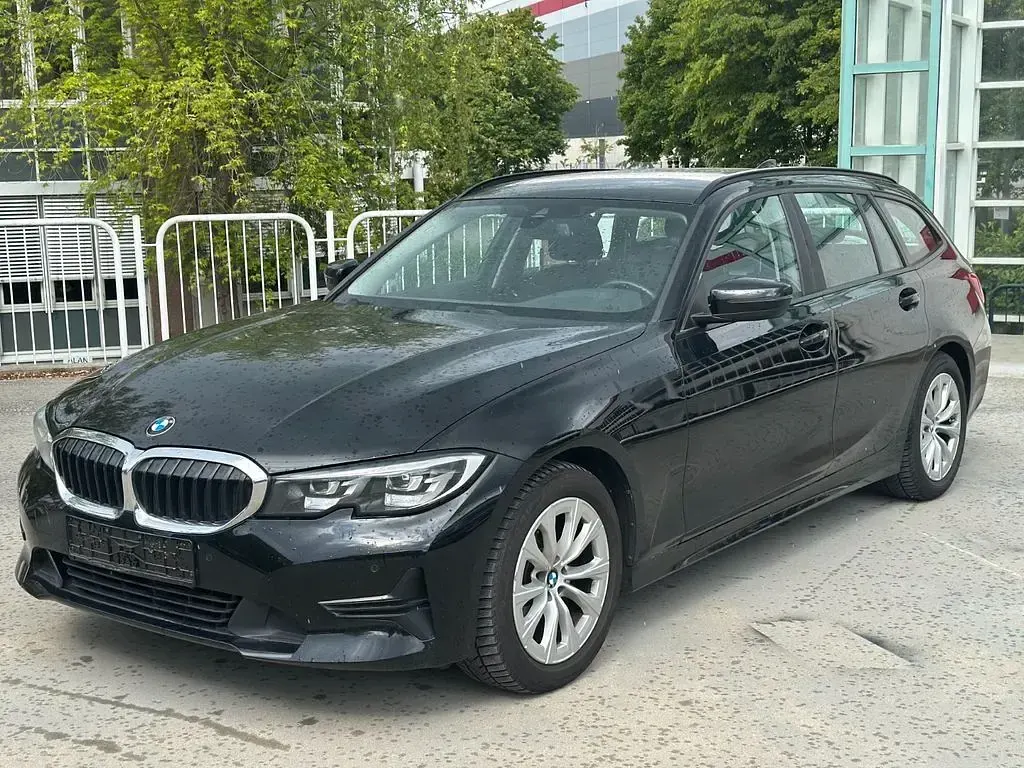 Gebraucht BMW 318 150 PS (110 kW) 2020 Schwarz Kombi
