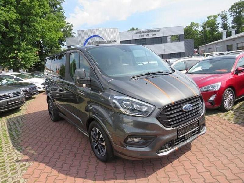 Grau Gebraucht 2021 Ford Tourneo Custom Sport Van / Kleinbus | 34.990 € (Teuer) - Bild 1/4