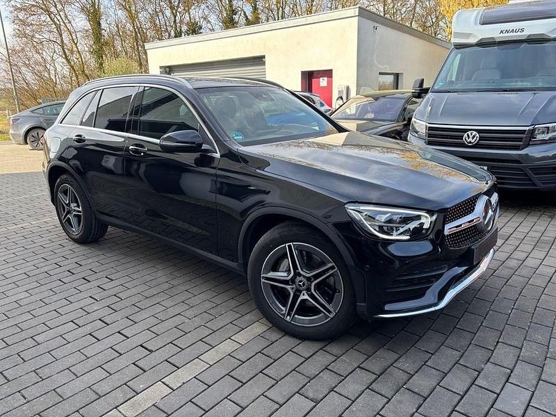 Gebraucht Mercedes GLC300 AMG 245 PS (180 kW) 2022 Schwarz SUV