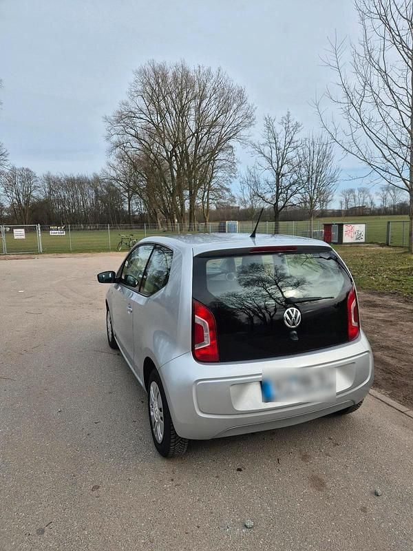 Gebraucht VW up! 60 PS (44 kW) 2015 Silber Kleinwagen