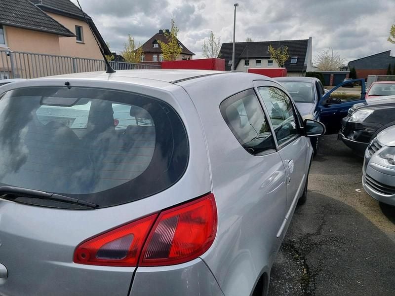 Gebraucht Mitsubishi Colt 95 PS (69 kW) 2006 Silber Kleinwagen