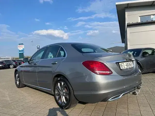 Second-hand Mercedes C180 Avantgarde 156 CP (114 kW) 2016 Argintiu Berlinǎ