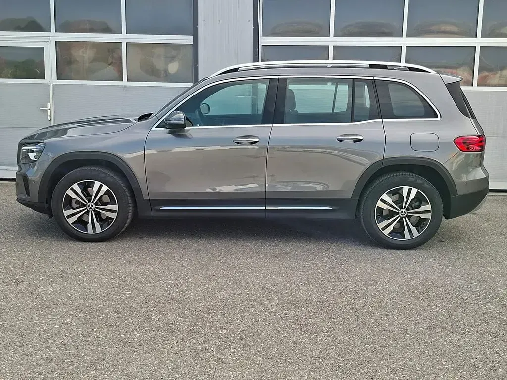 Gebraucht Mercedes GLB250 Progressive 224 PS (164 kW) 2025 Grau SUV