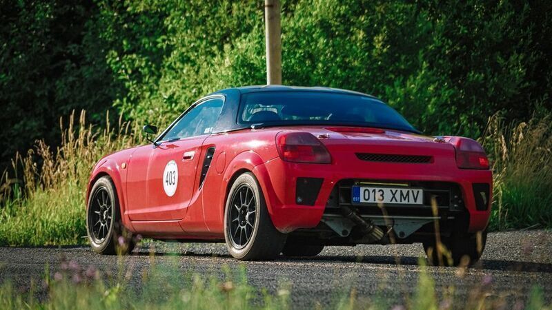 Gebraucht Toyota MR2 192 PS (141 kW) 2001 Rot Cabrio