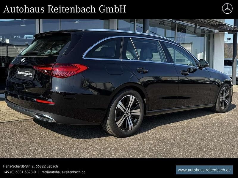 Gebraucht Mercedes C220 Avantgarde 200 PS (147 kW) 2025 Lack obsidianschwarz Kombi
