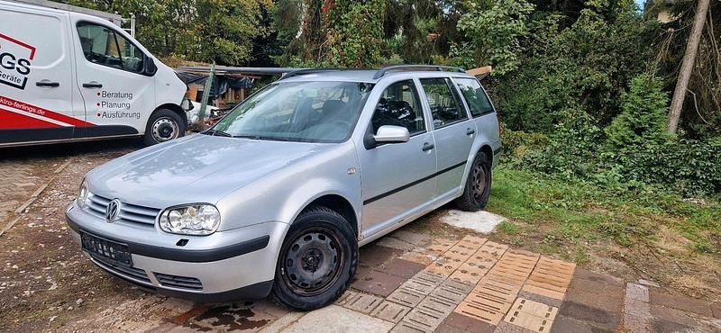 Gebraucht VW Golf IV 2004 Silber Kombi