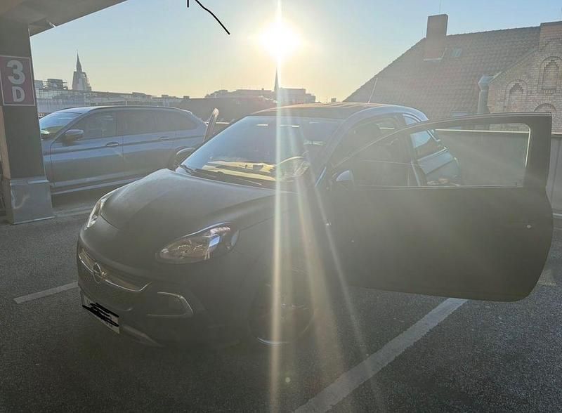 Gebraucht Opel Adam Rocks Rocks 116 PS (85 kW) 2015 Schwarz Kleinwagen