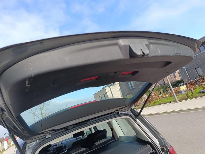 Gebraucht VW Sharan 140 PS (102 kW) 2011 Grau Van / Kleinbus