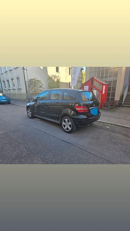 Usata Mercedes B150 95 CV (69 kW) 2005 Nero Monovolume