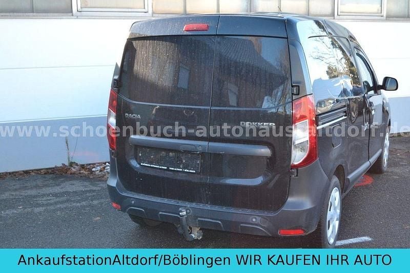 Gebraucht Dacia Dokker 95 PS (69 kW) 2020 Braun metallic Van / Kleinbus