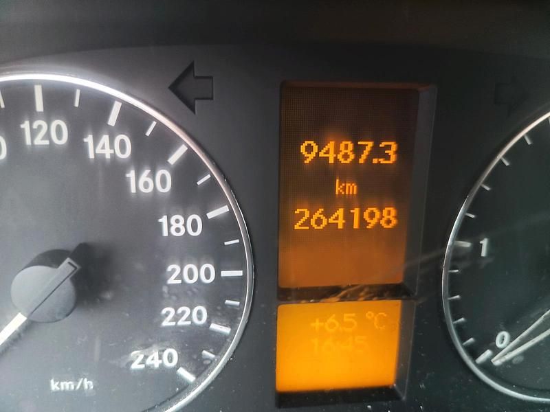 Gebraucht Mercedes A180 109 PS (80 kW) 2006 Silber Kleinwagen