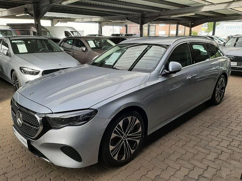 Gebraucht Mercedes E300 Advanced Plus 313 PS (230 kW) 2025 Silber Limousine