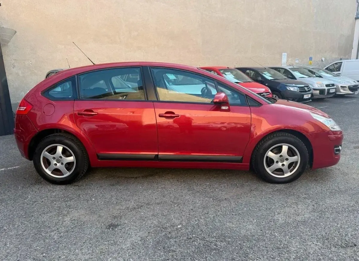 Gebraucht Citroën C4 120 PS (88 kW) 2009 Rot Limousine