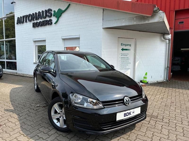 Schwarz Gebraucht 2015 VW Golf VII Comfortline Limousine | 10.890 € (Guter Preis) - Bild 1/4