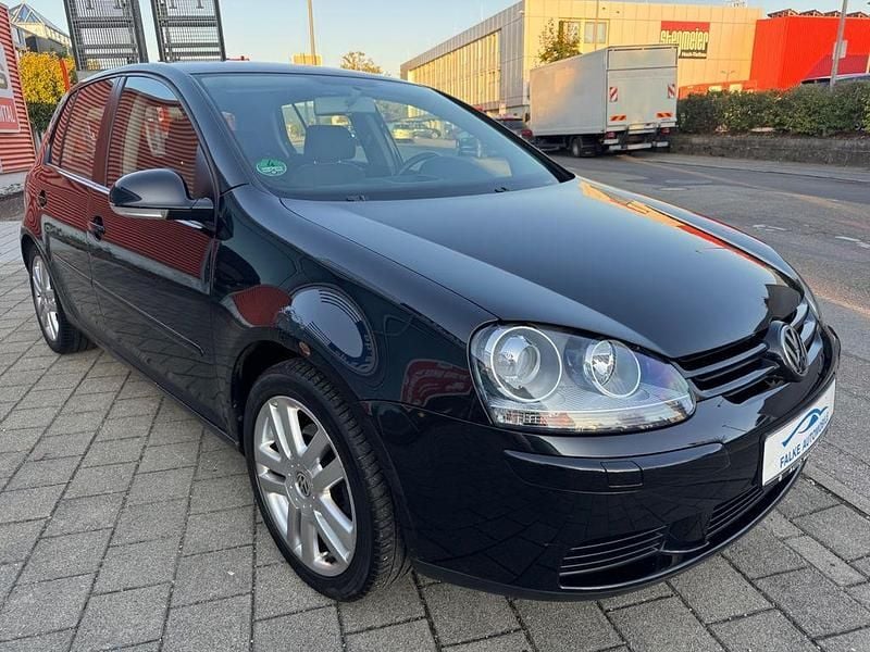Schwarz Gebraucht 2004 VW Golf V Sportline Limousine | 3.999 € (Fairer Preis) - Bild 1/4