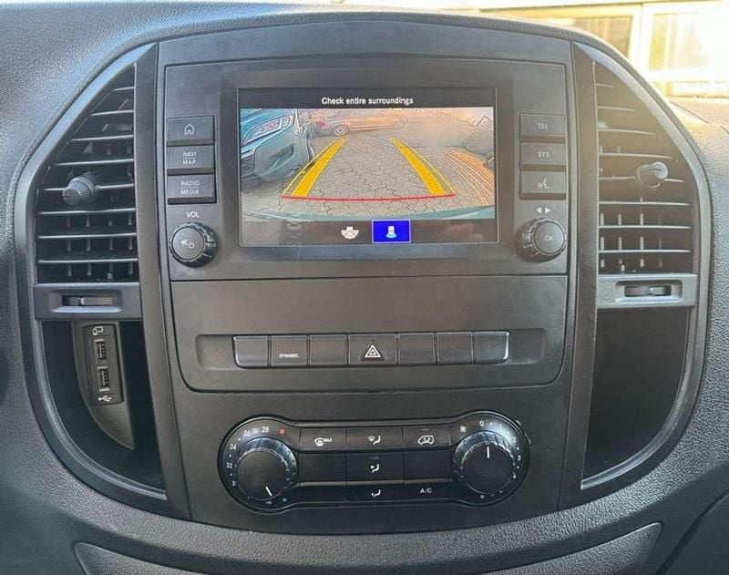 Gebraucht Mercedes e-Vito 85 kW (116 PS) 2020 Grau Van / Kleinbus