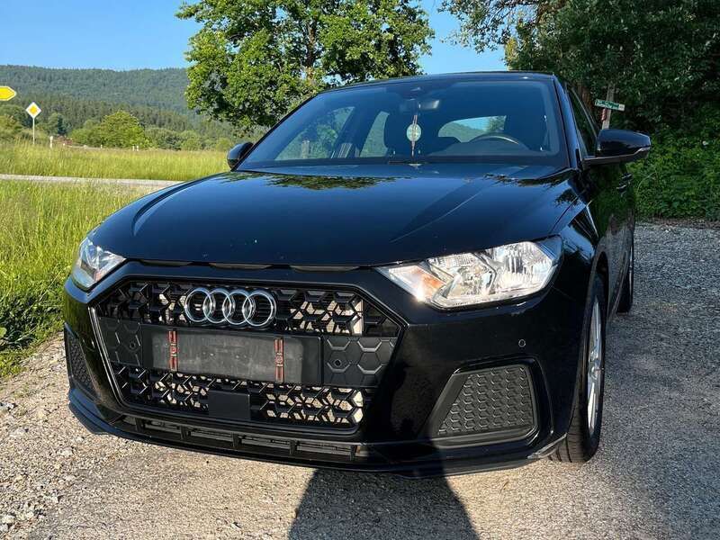 Schwarz Gebraucht 2019 Audi A1 Kleinwagen | 15.800 € (Fairer Preis) - Bild 1/4