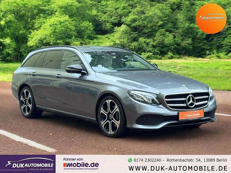 Grau Gebraucht 2017 Mercedes E250 Kombi | 19.999 € (Fairer Preis) - Bild 1/4