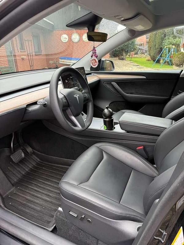 Gebraucht Tesla Model Y 378 kW (514 PS) 2023 Schwarz SUV