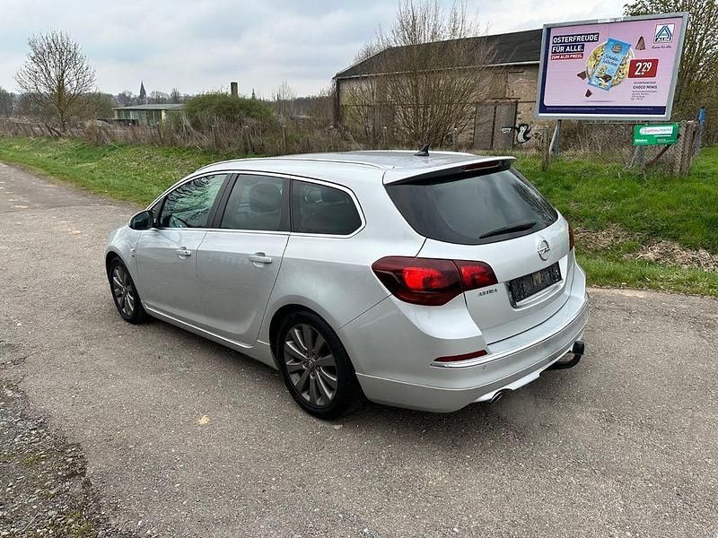 Używany Opel Astra OPC 170 KM (125 kW) 2015 Szary Sedan/Limuzyna