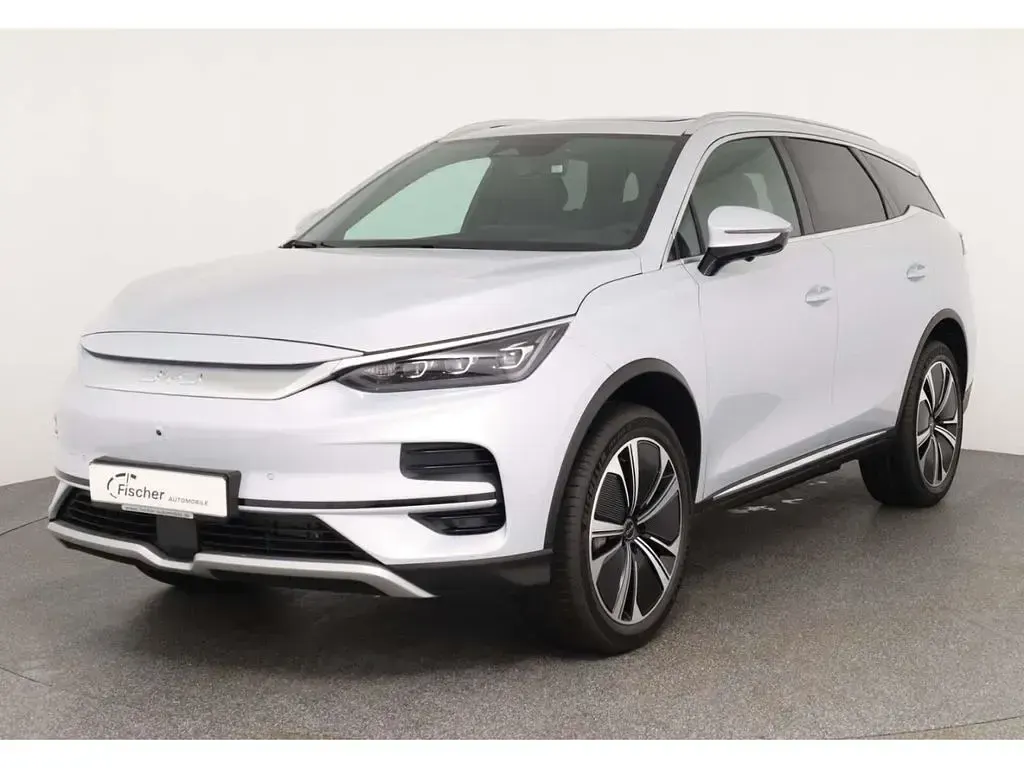 Neu BYD Tang 380 kW (517 PS) 2026 Skiing white SUV