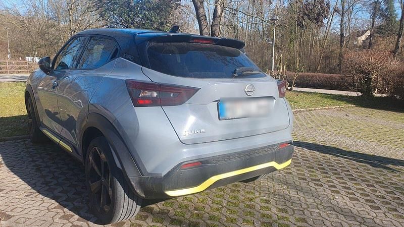 Gebraucht Nissan Kiiro 114 PS (83 kW) 2022 Grau Kleinwagen