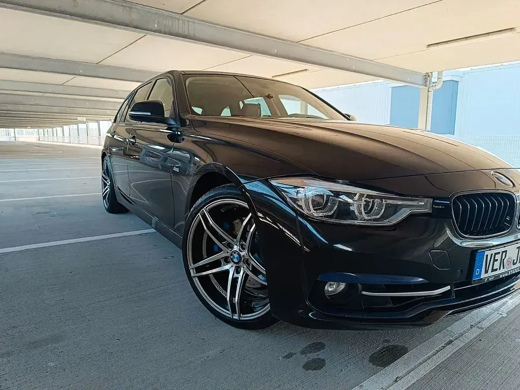 Gebraucht BMW 325 Sport Line 224 PS (164 kW) 2016 Schwarz Kombi