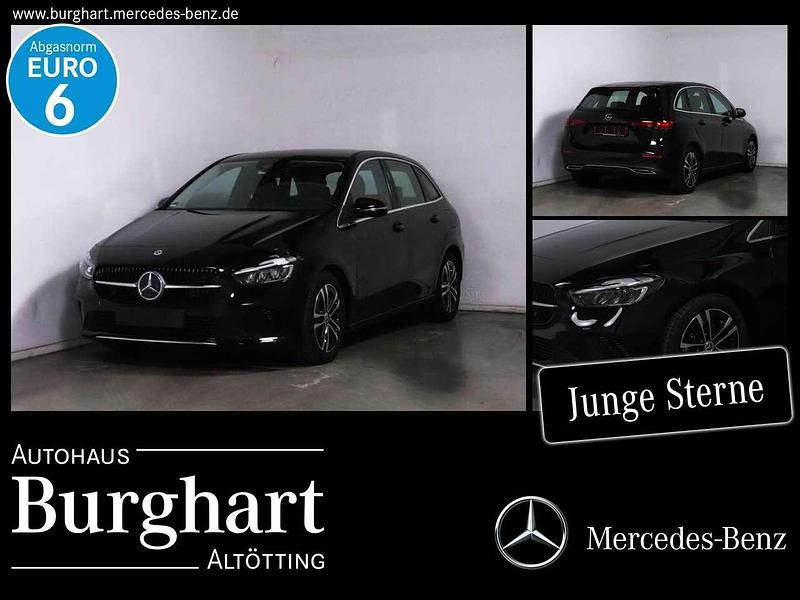 Lack kosmosschwarz Gebraucht 2024 Mercedes B180 Progressive Van / Kleinbus | 27.900 € (Superpreis) - Bild 1/4