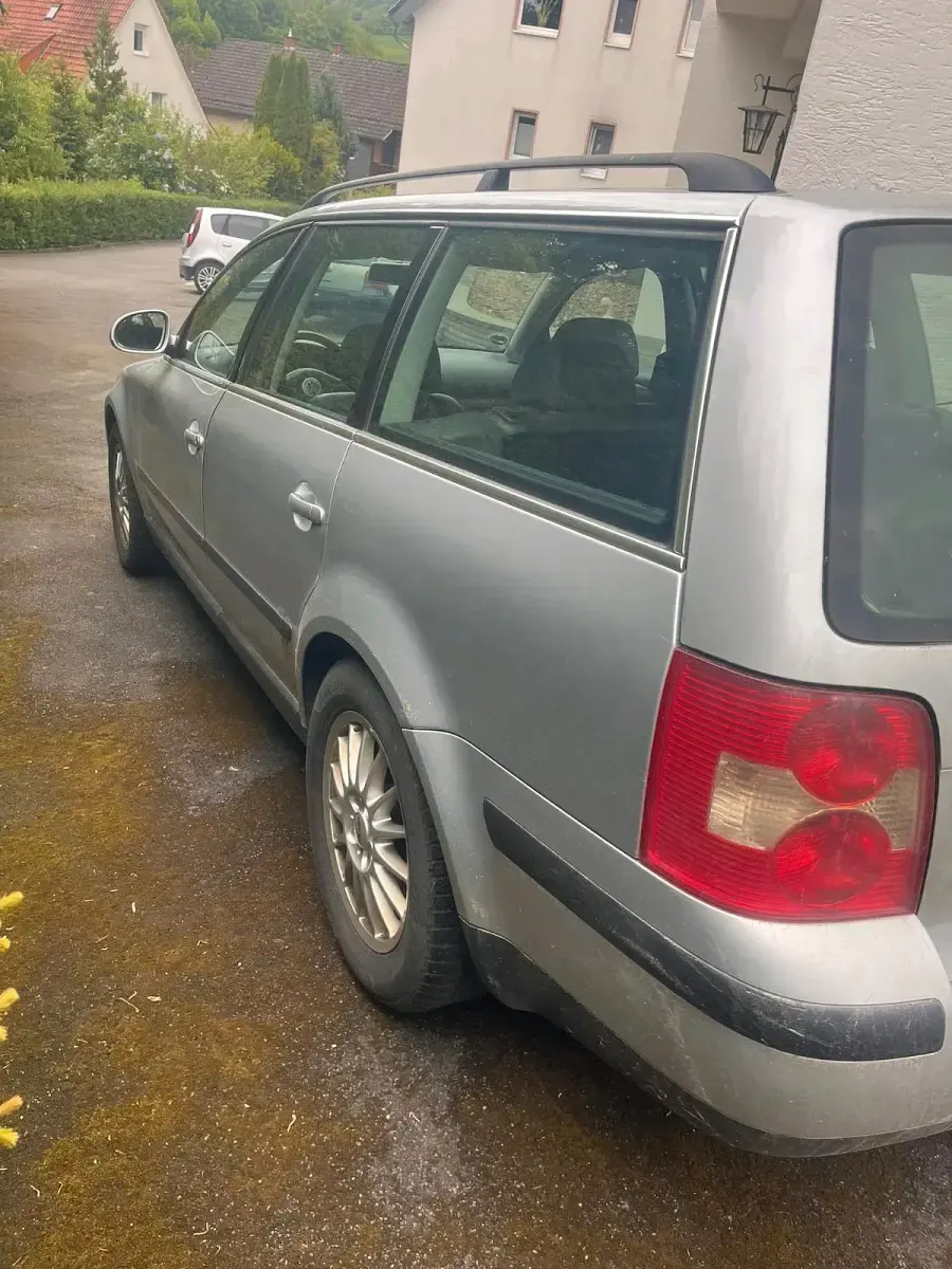 Gebraucht VW Passat 136 PS (100 kW) 2005 Silber Kombi