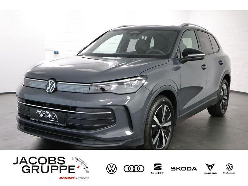 Grau Gebraucht 2024 VW Tiguan Goal SUV | 39.440 € (Superpreis) - Bild 1/4