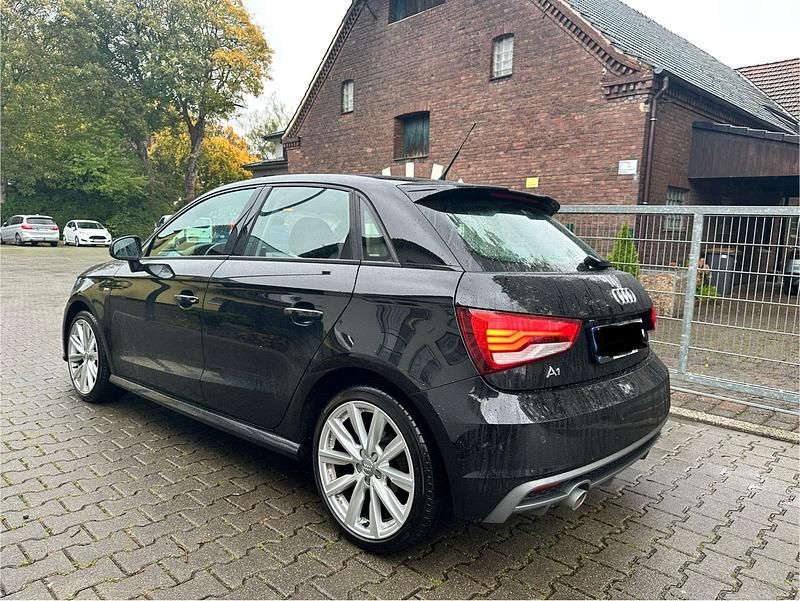 Schwarz Gebraucht 2016 Audi A1 S-Line Kleinwagen | 8.500 € (Fairer Preis) - Bild 1/4