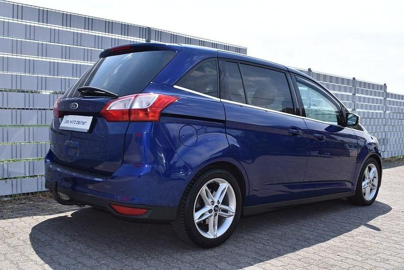 Gebraucht Ford Grand C-Max Titanium 150 PS (110 kW) 2017 Blau Van / Kleinbus