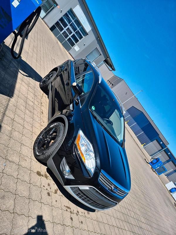 Gebraucht Ford Kuga Titanium 136 PS (100 kW) 2010 Schwarz SUV