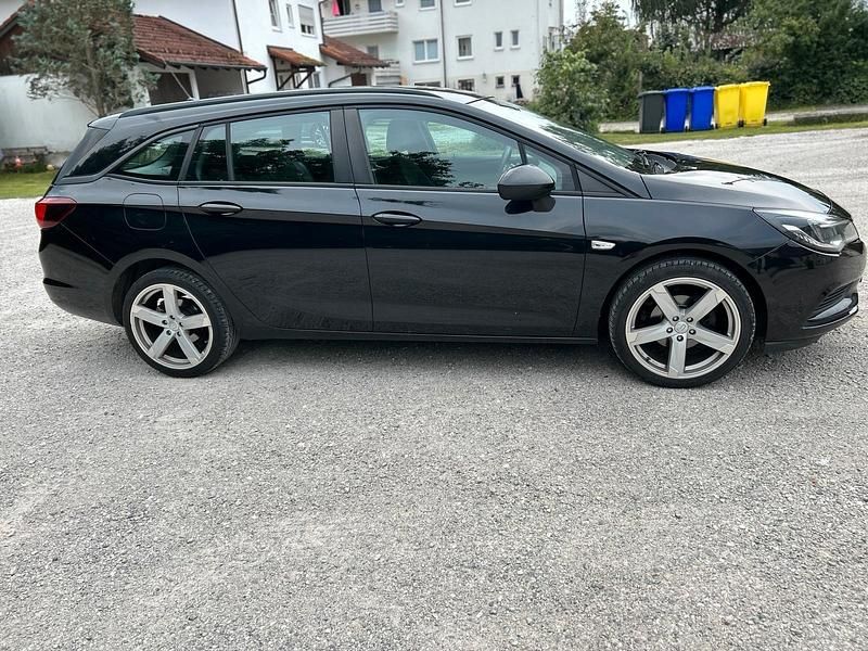 Gebraucht Opel Astra Business 110 PS (80 kW) 2016 Schwarz Kombi